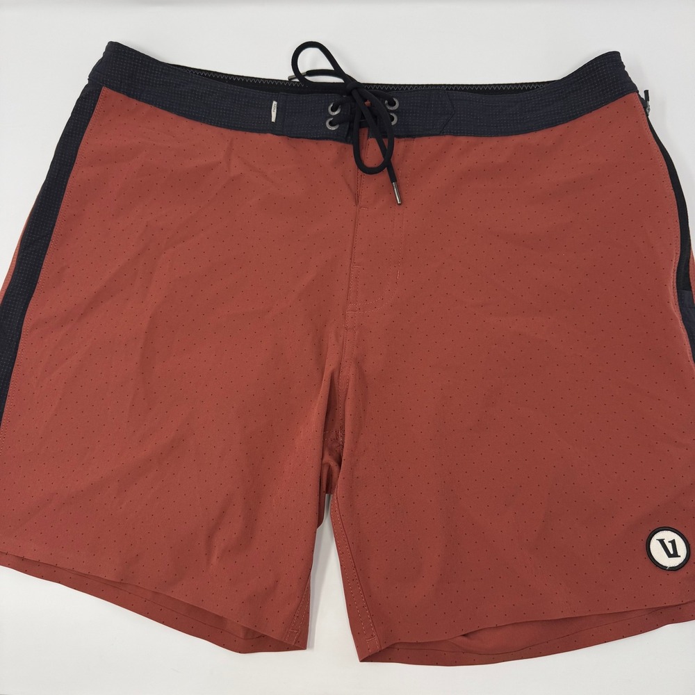 Vuori Peak Board Shorts 7" Red Clay Mens Size 34 Swim Trunks